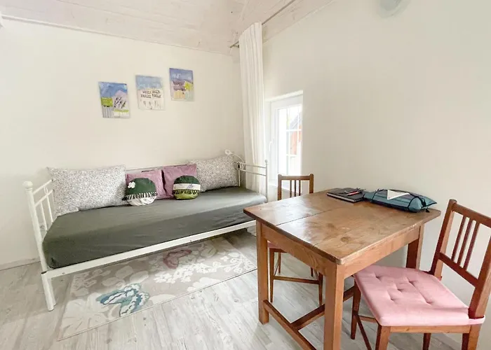 Tiny Lavender House By Interhome بيت للعطل *